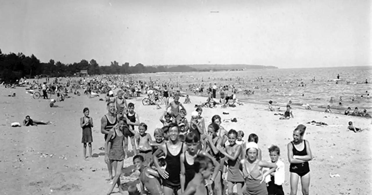 This is what beaches used to look like in Toronto
