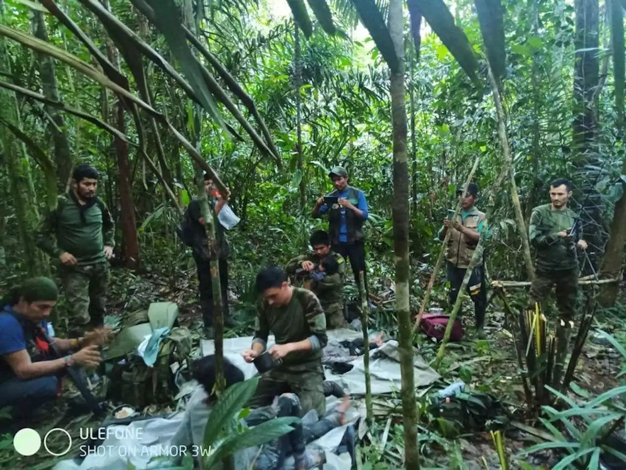 Crianças são encontradas com vida na Colômbia 40 dias após acidente aéreo, diz presidente