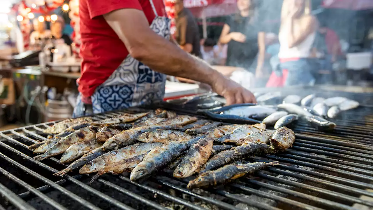 Sardinha no pão chega a cinco euros nos Santos Populares