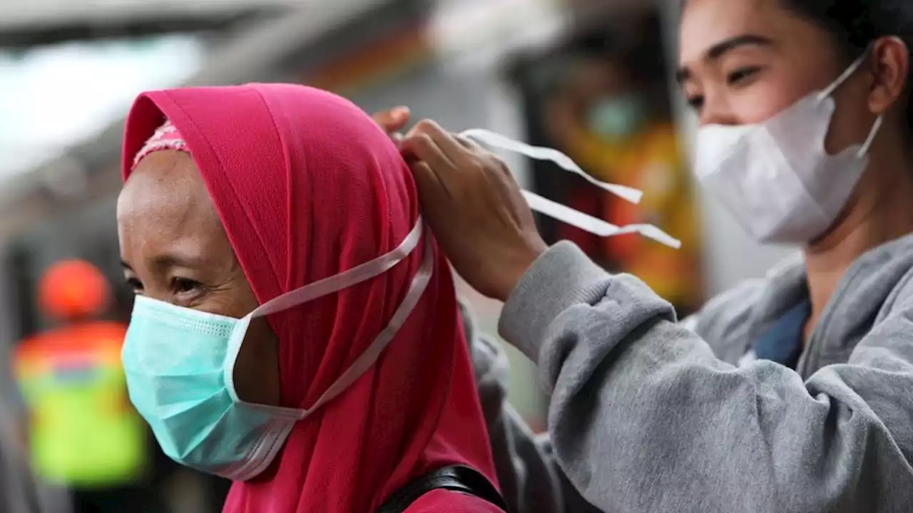 Sebagian Masyarakat Masih Nyaman Memakai Masker di Tempat Umum