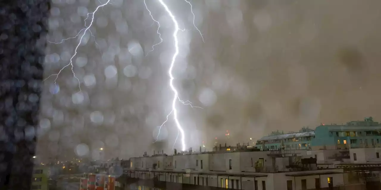 Jetzt tobt kräftiges Unwetter mit Starkregen und Hagel