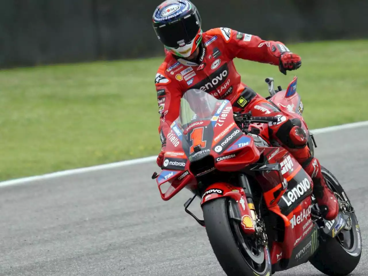 MotoGp Mugello, a Bagnaia la sprint race. Dominio Ducati: cinque su cinque