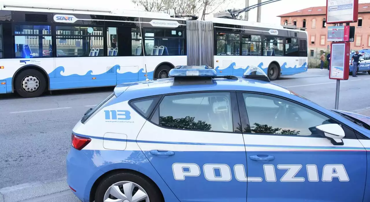 Cade dal quinto piano, morto un operaio a Rimini