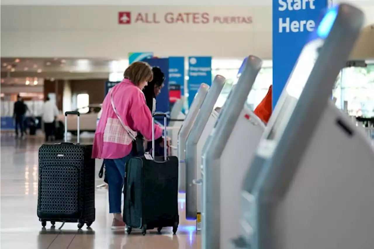 Lawmakers propose to weaken Obama rule requiring airlines to advertise full airfare price