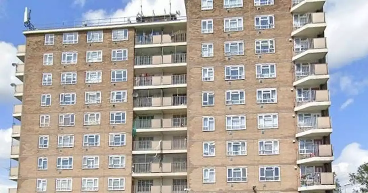 Man found dead in Leeds flat as police guard property