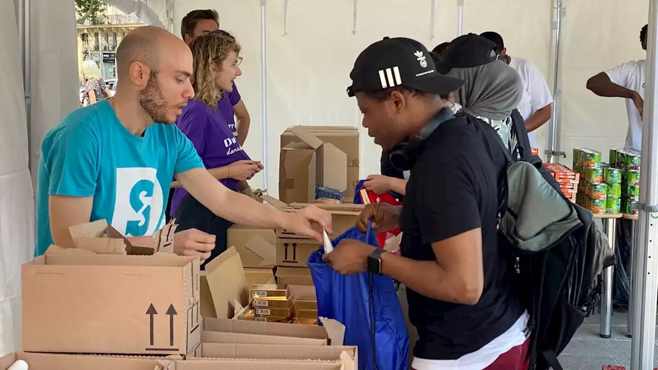 « Ça aide à dédramatiser » : à Paris, un village festif de la solidarité pour les étudiants précaires