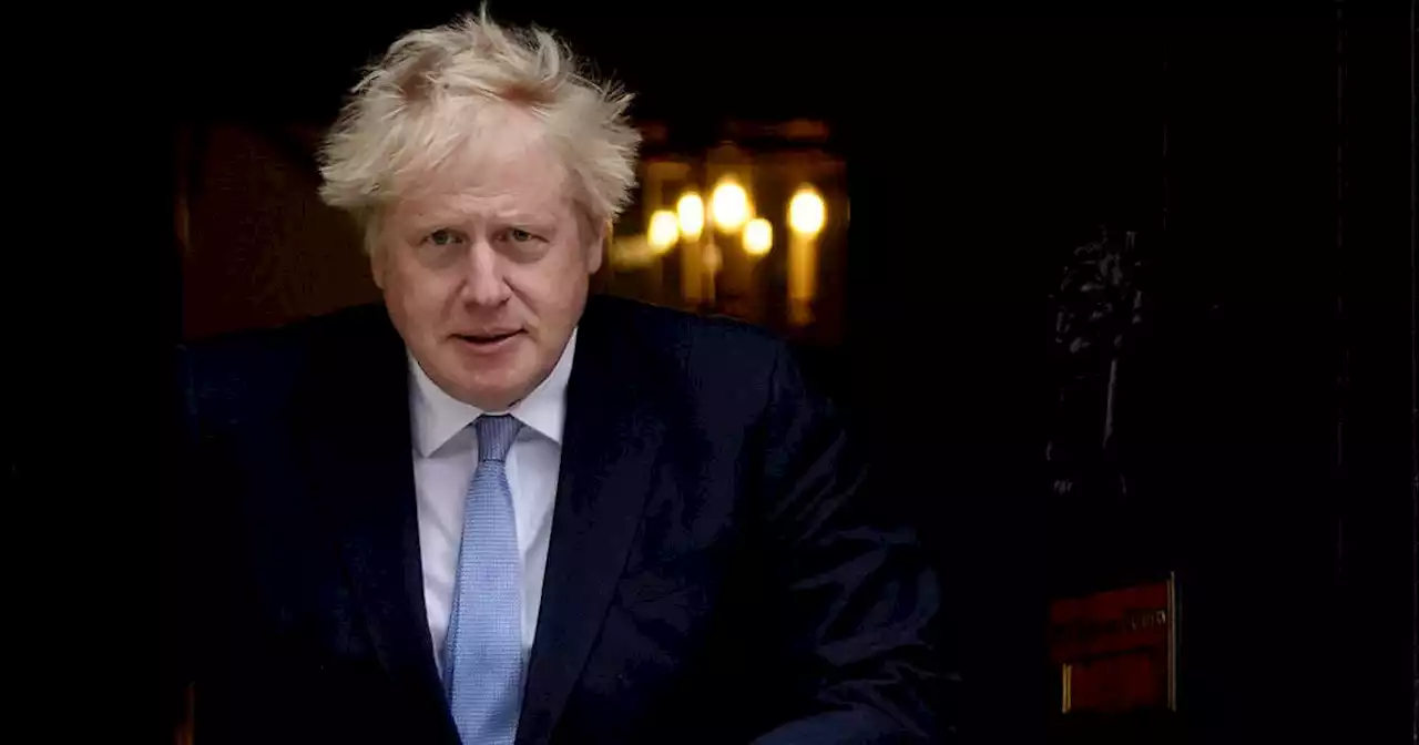 Rattrapé par le « partygate », Boris Johnson claque la porte du Parlement britannique