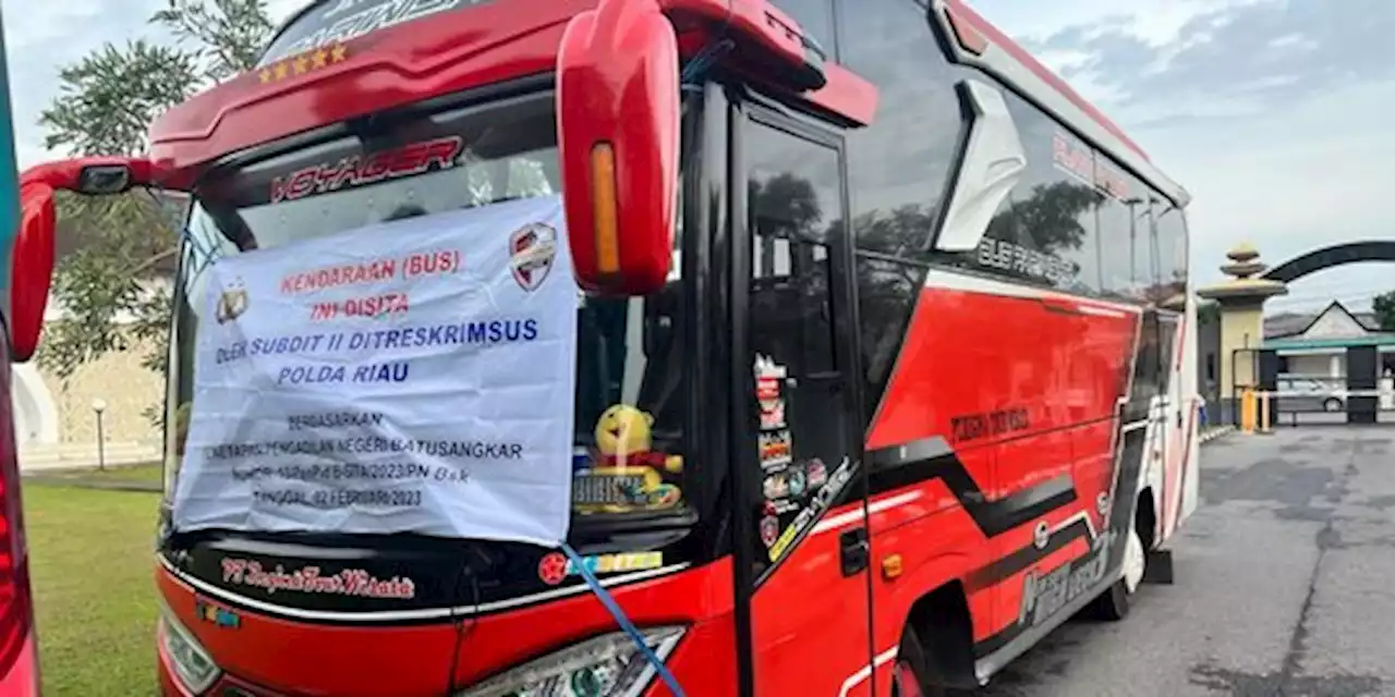 Polda Riau Sita 2 Bus Hasil TPPU Investasi Bodong Sosis dan Yogurt  | merdeka.com