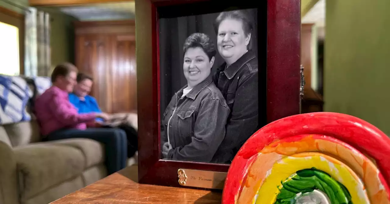 Couple behind Iowa gay marriage ruling worries about the future