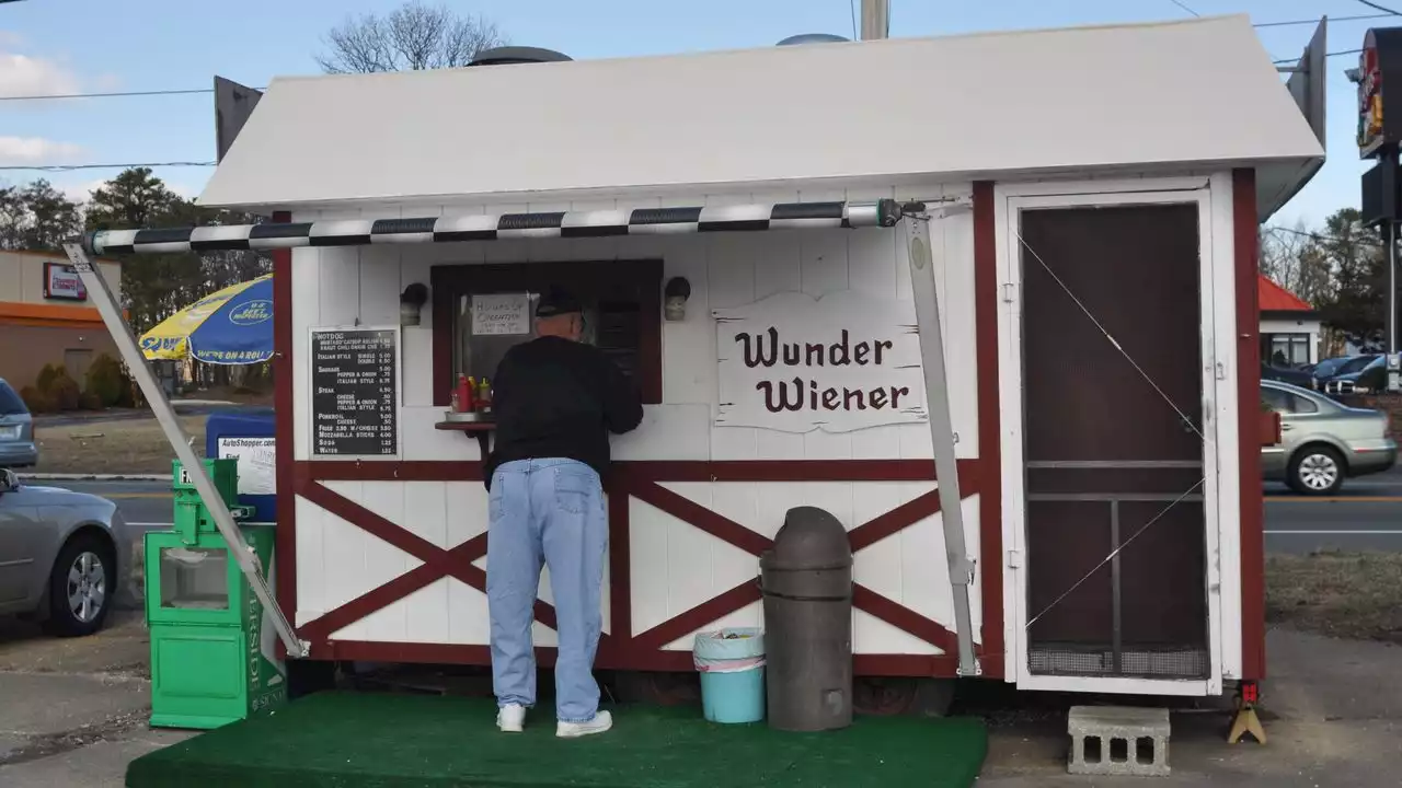 N.J. hot dog stand to reopen 5 years after car crashed into it