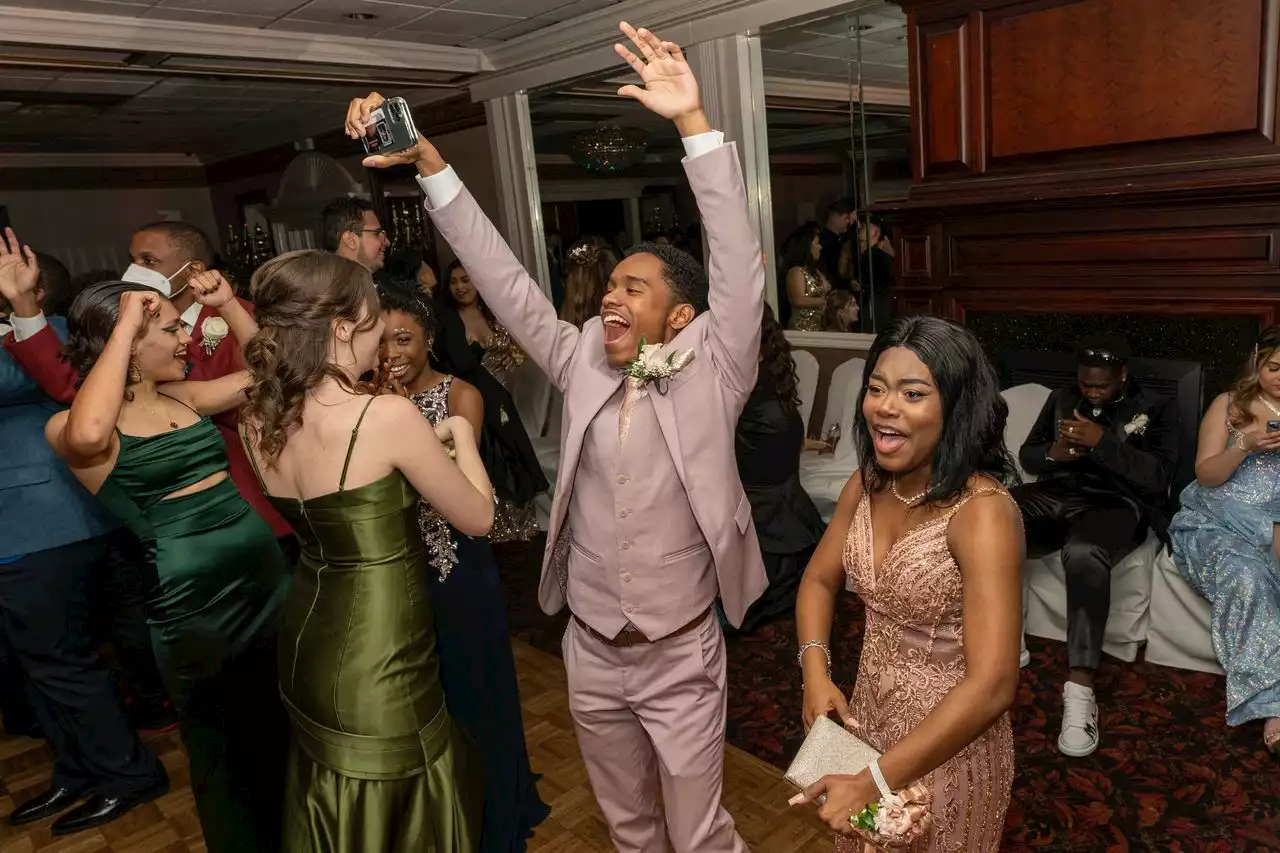 Prom 2023: Rahway High School (79 photos)