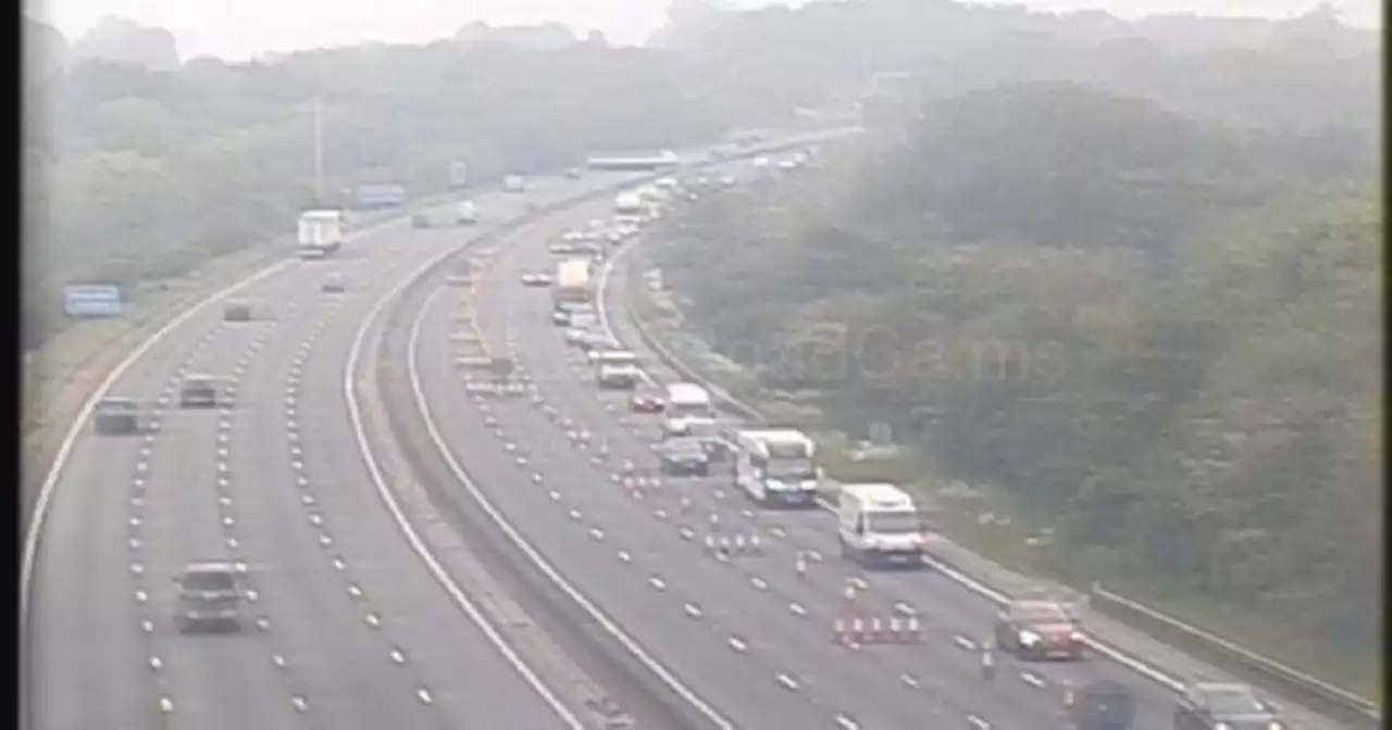 M1 police statement after 'serious' 5-car crash closed road