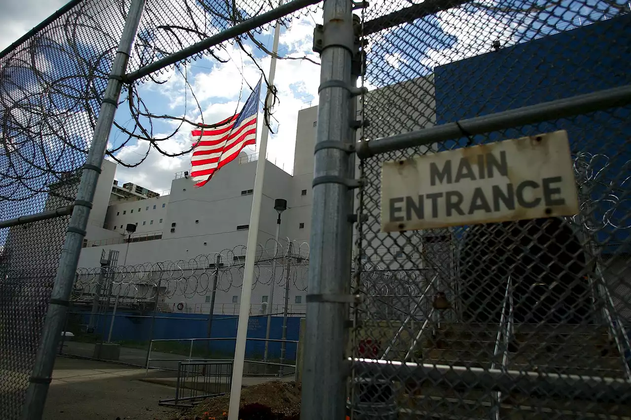 NYC officials considering Bronx floating jail barge to house influx of migrants: sources