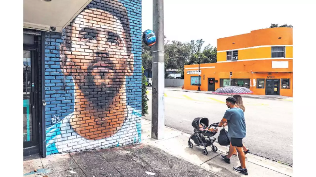 Messi ya modifica el paisaje de Miami: murales, camisetas argentinas y un negocio multiplicado