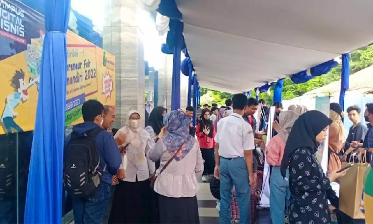 UNM Kenalkan Dunia Bisnis Melalui Entrepreneur Fair 2023 |Republika Online