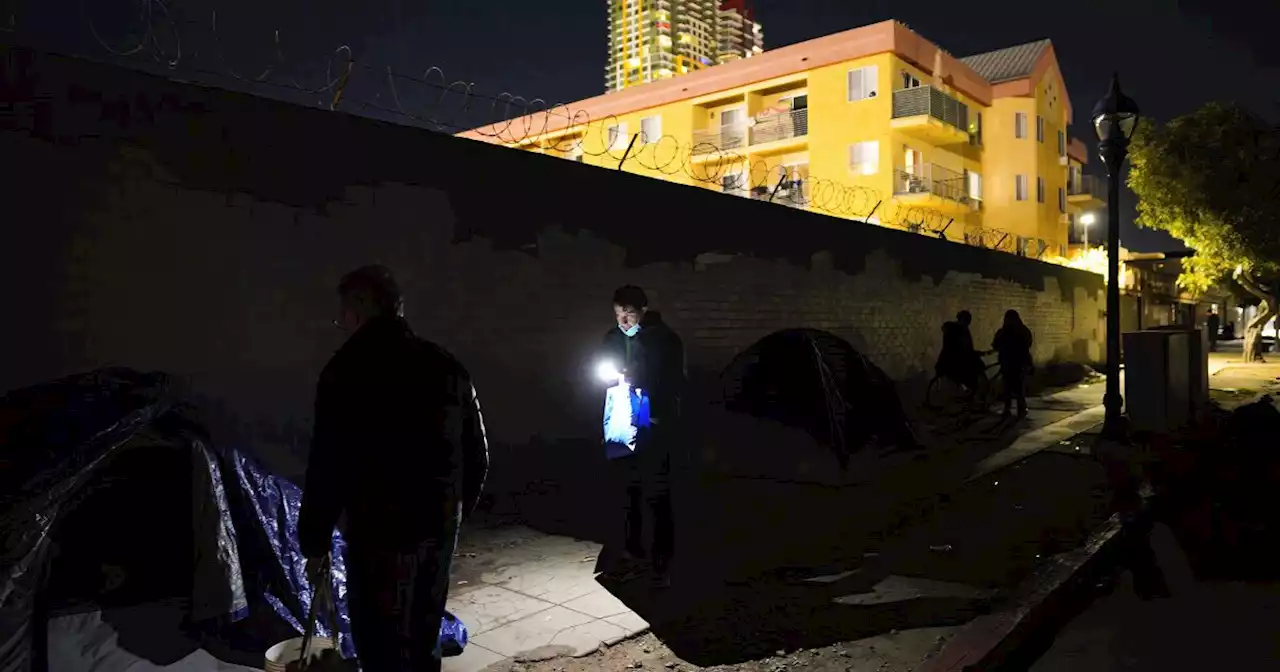 Opinion: Why San Diego's crackdown on homeless encampments needs more work by City Hall