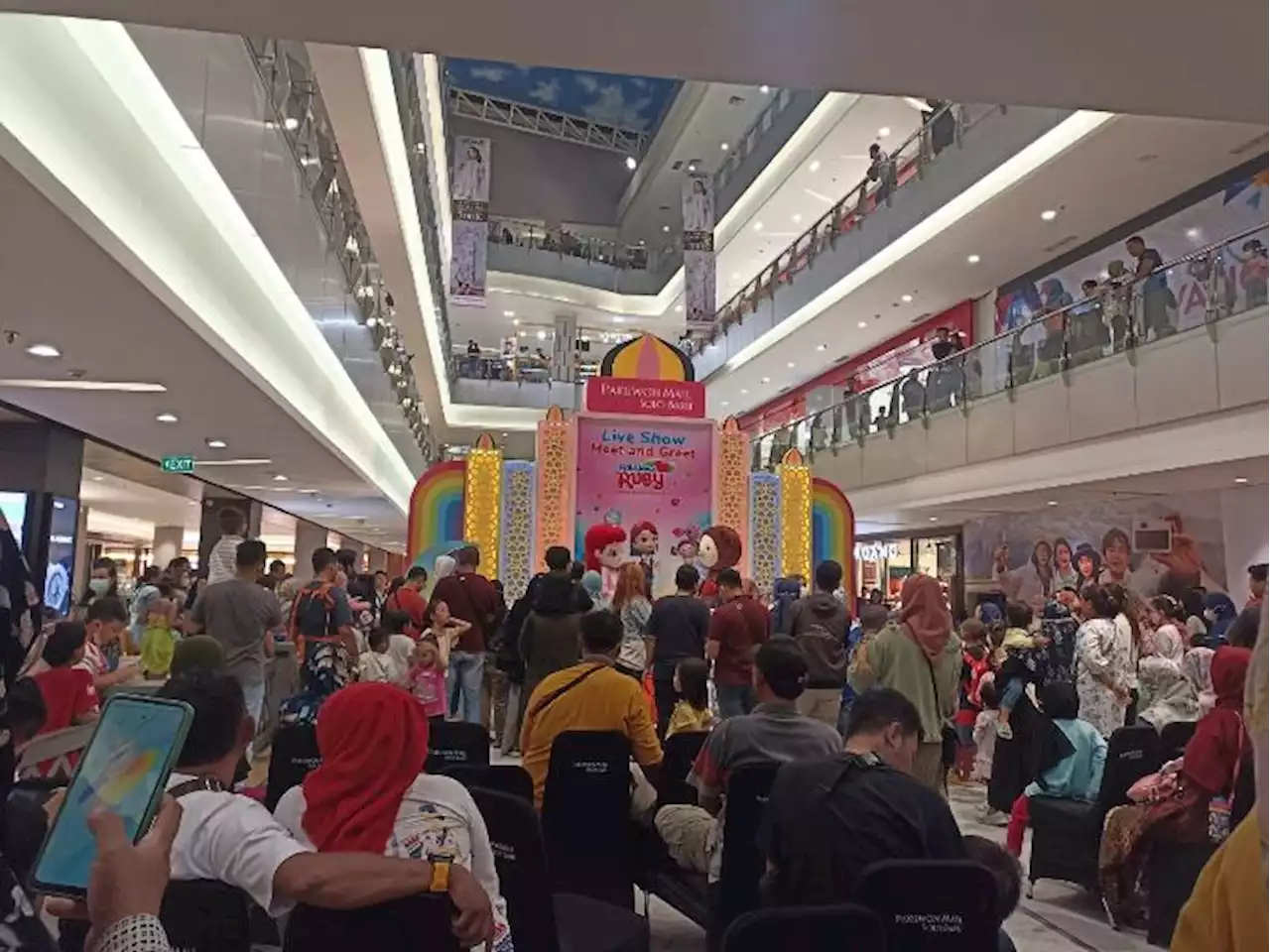 Pakuwon Mall akan Tambah Beberapa Tenant, Salah Satunya Gerai Sepatu Vans