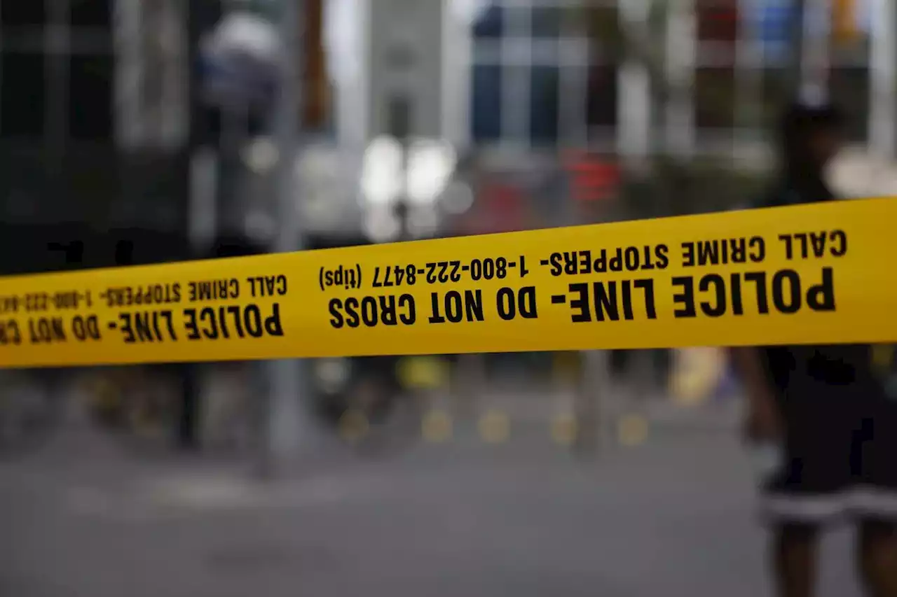 Toronto man walked to hospital with ‘serious’ gunshot wound, police say