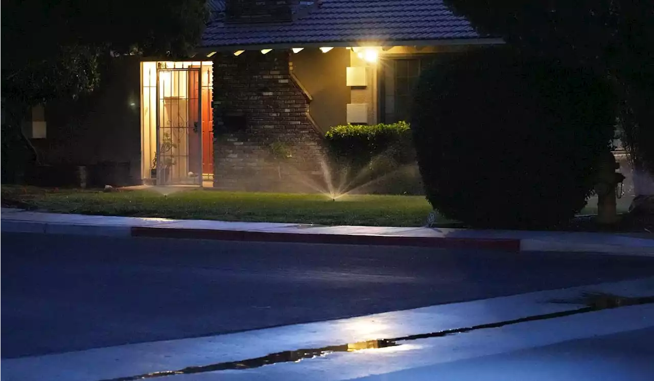 Vegas water agency empowered to limit home water flows in future