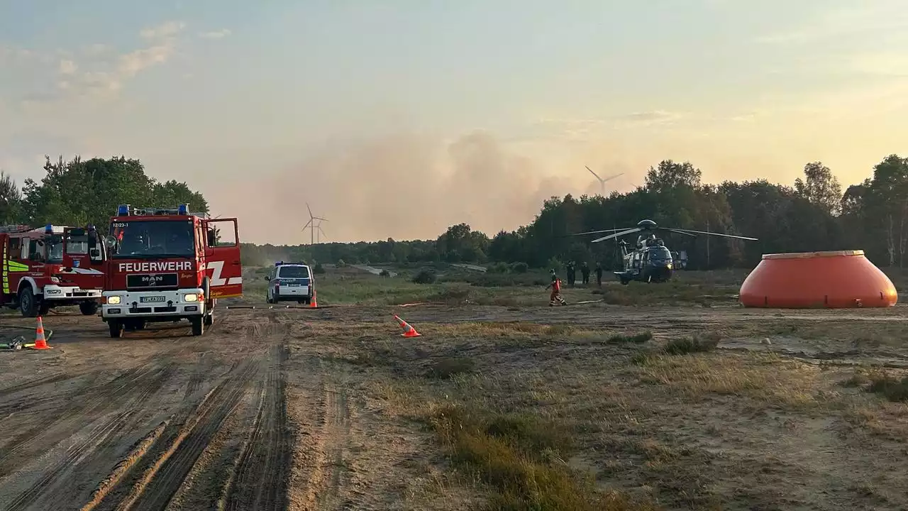 Jüterbog: Wind facht Waldbrände weiter an - Großschadenslage