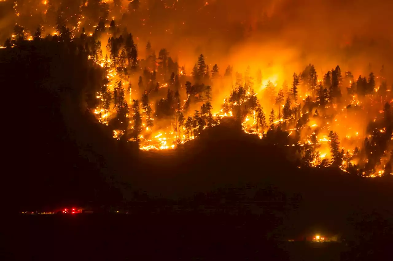 Wildfires raging in Quebec, Alberta and B.C., triggering new evacuations