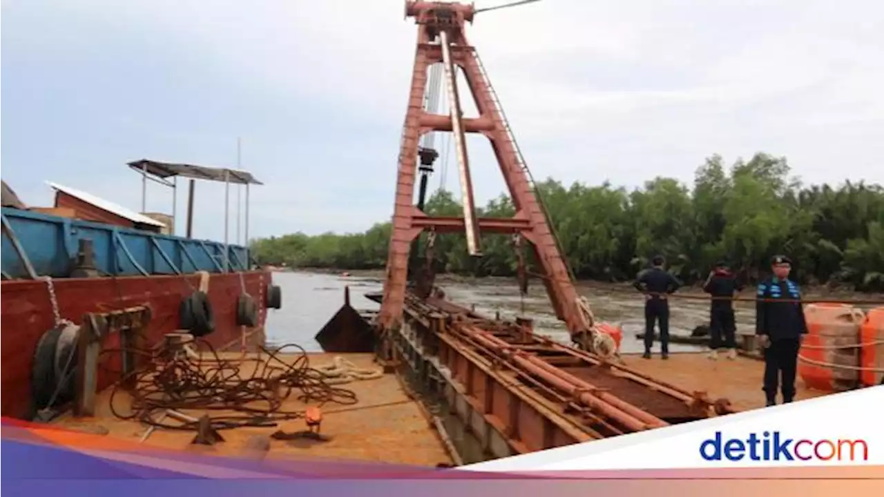 Belum Berizin, KKP Hentikan Sementara Pengerukan Muara Sungai Tulang Bawang