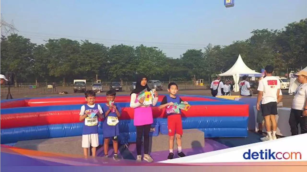 Keseruan Peserta Cilik Ikut Lomba Lari di Lazada Run 2023