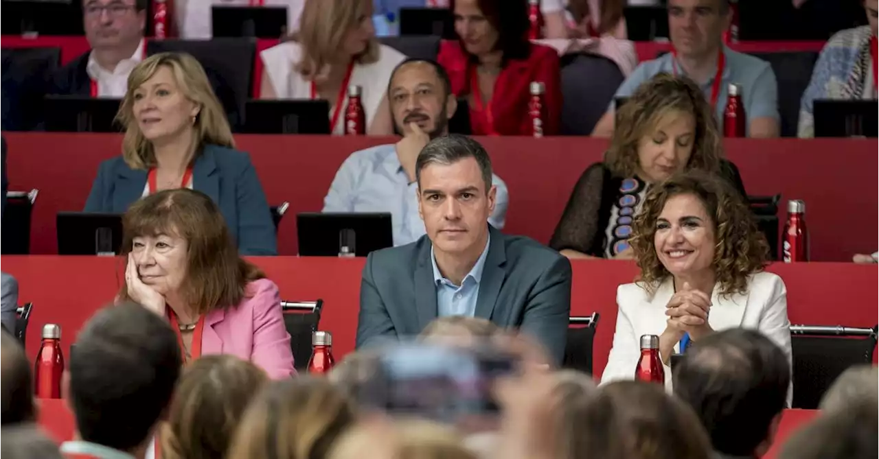 Los barones del PSOE se repliegan hasta después del 23J