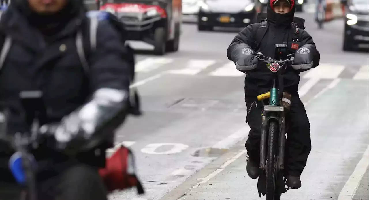 NYC establishes first minimum wage for food delivery workers