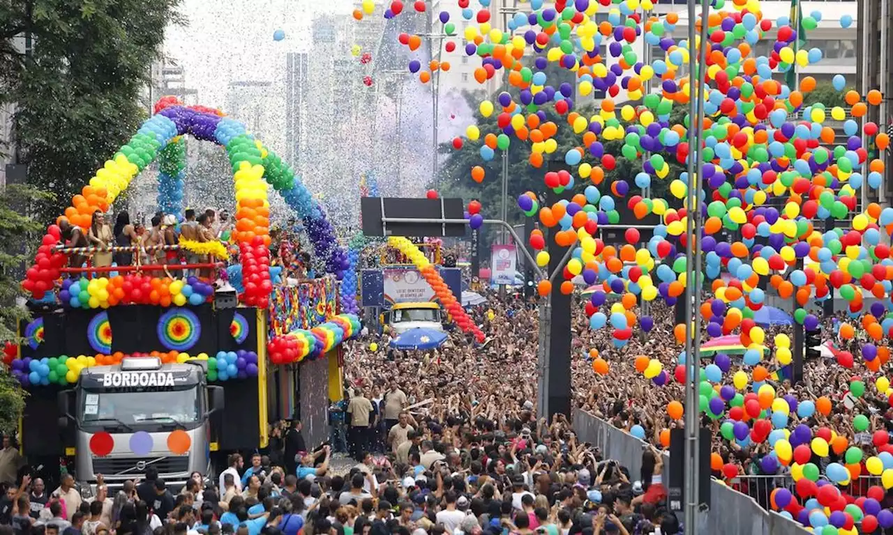 Parada LGBT+ em SP neste domingo: confira os horários dos shows e desfile