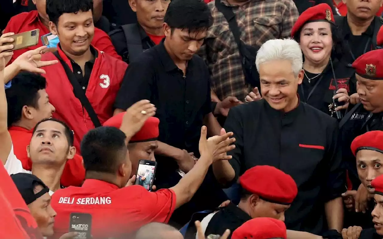 Ganjar Sampai Kaget Dengar Ucapan Bu Dewi di Medan