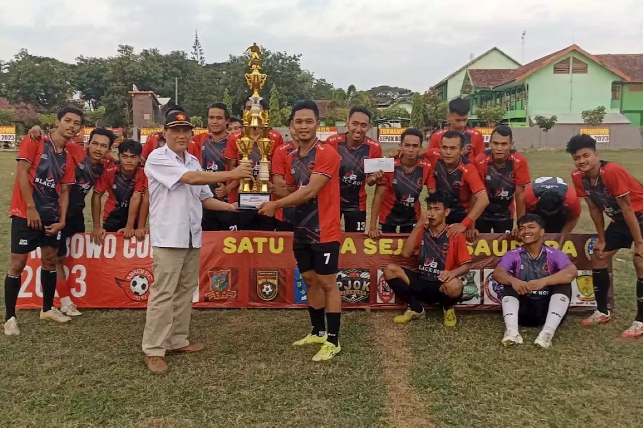 Ngawi FC Menangkan Turnamen Sepak Bola Prabowo Cup di Ponorogo