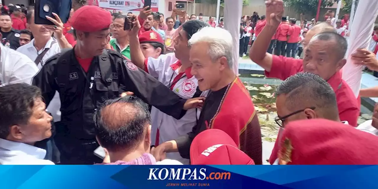 Resmikan Rumah Pemenangan di Medan, Ganjar Minta Relawan Tak Sebar Berita Negatif Saat Kampanye