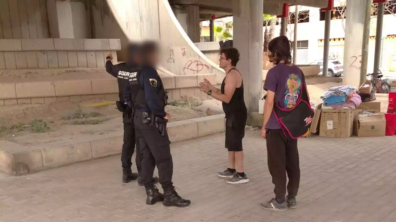 Alicante, territorio hostil para las personas sin hogar o que ejercen la mendicidad