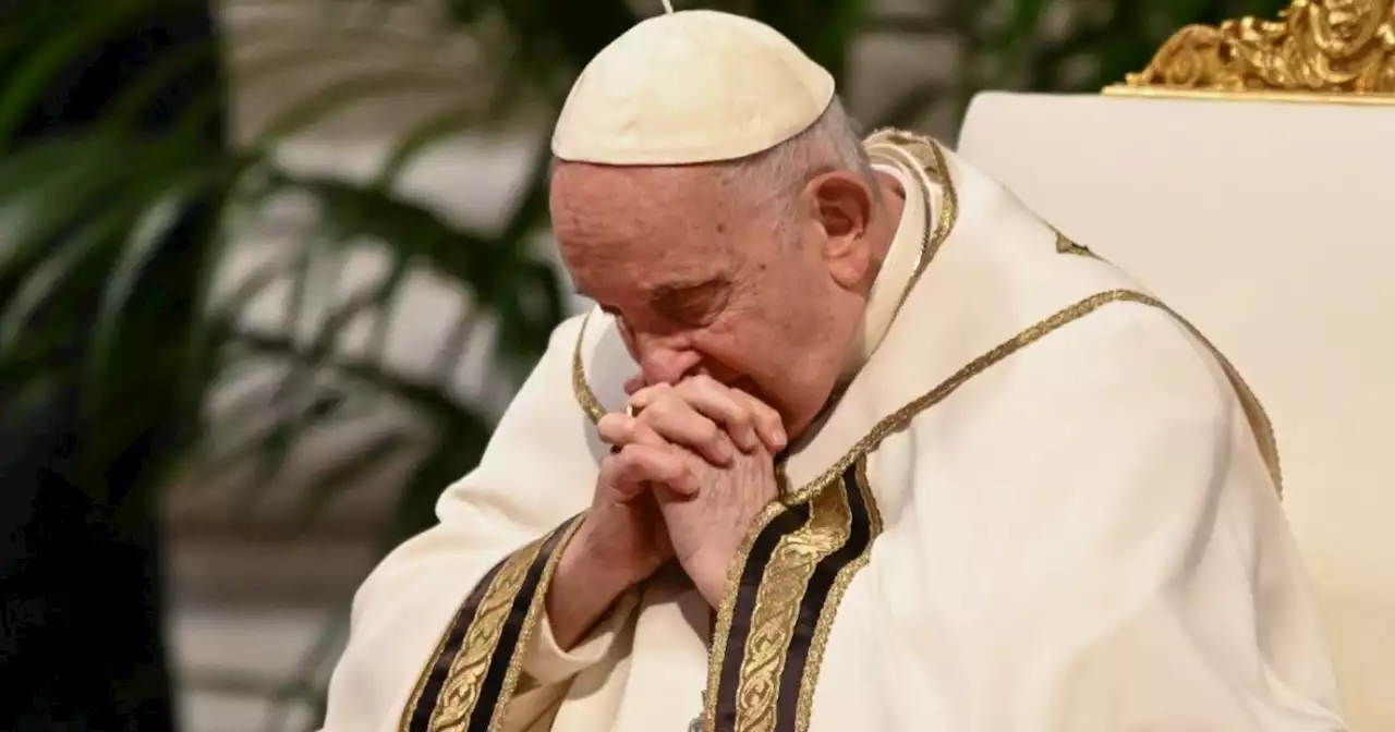 Papa Francisco fue sometido a fisioterapia respiratoria