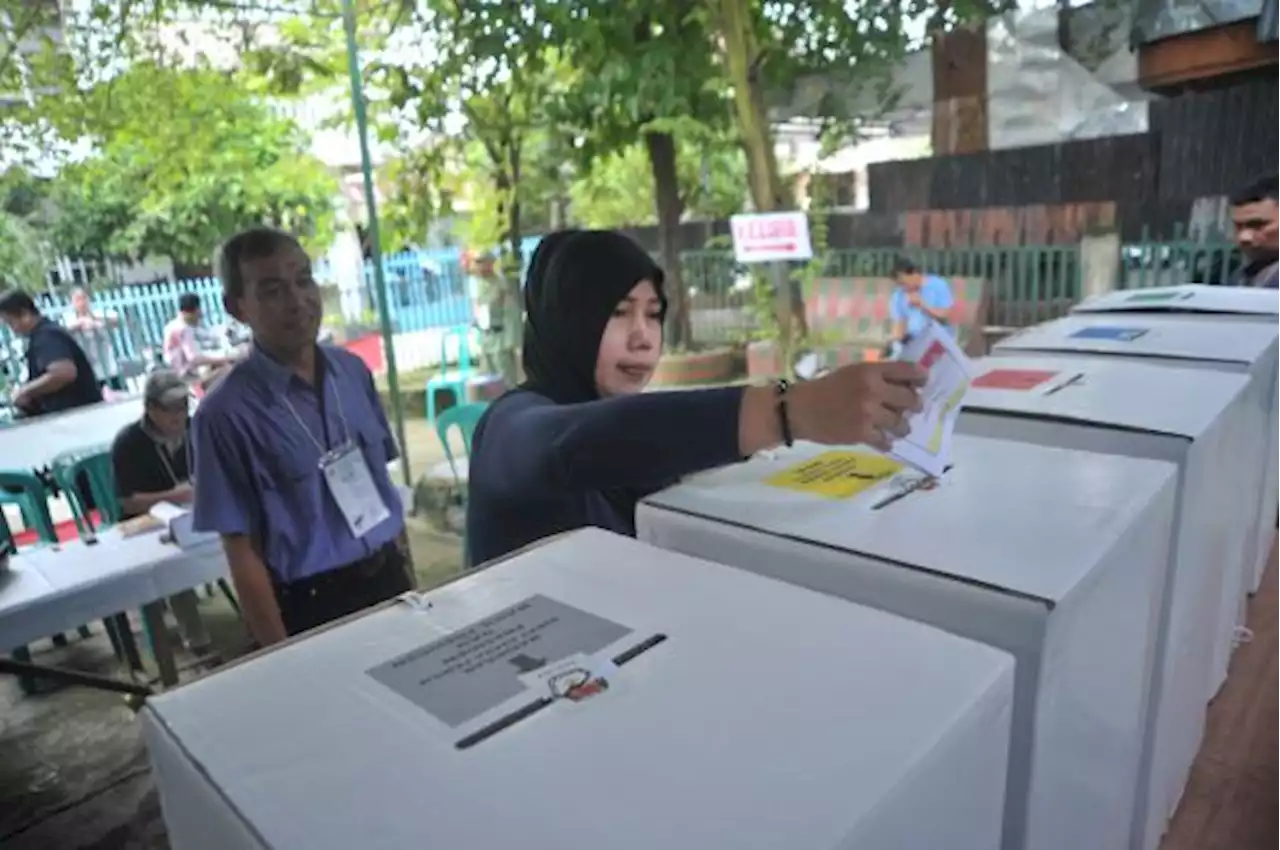 Banyak Ijazah Bacaleg Belum Dilegalisasi