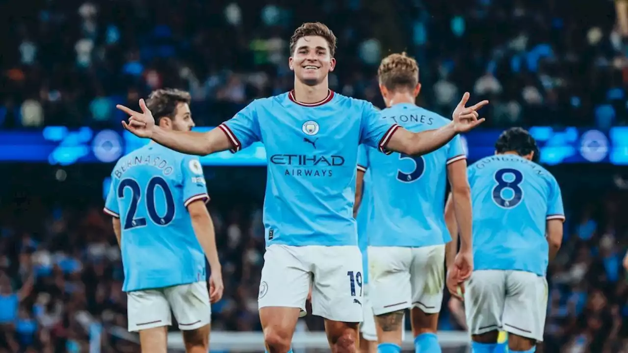 El saludo de River a Julián Álvarez tras la obtención de la Champions League