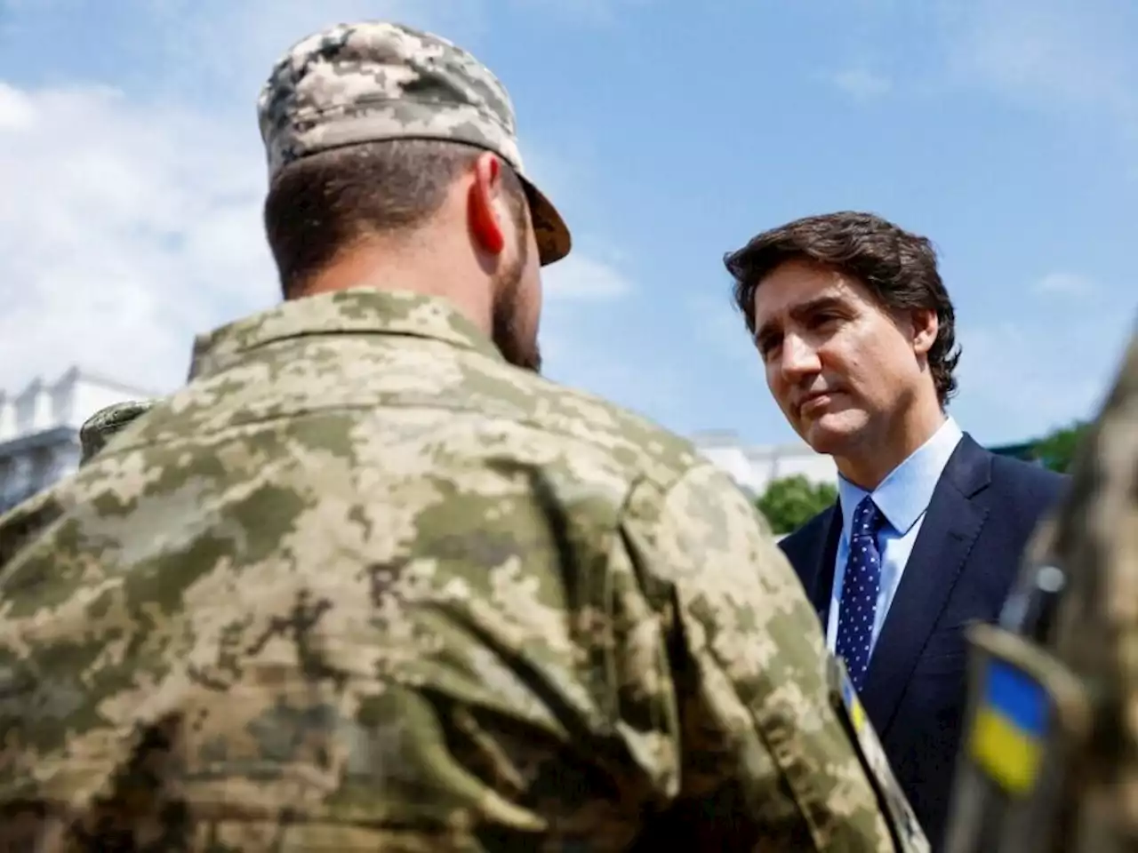 Canada to send more weapons to Ukraine, Trudeau says on surprise trip to Kyiv