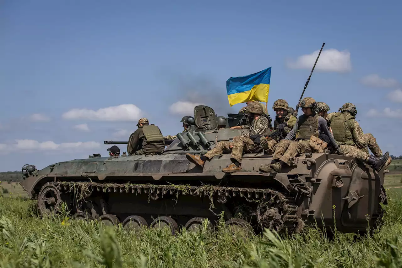 Ukrainian flag raised in liberated village as counteroffensive ramps up