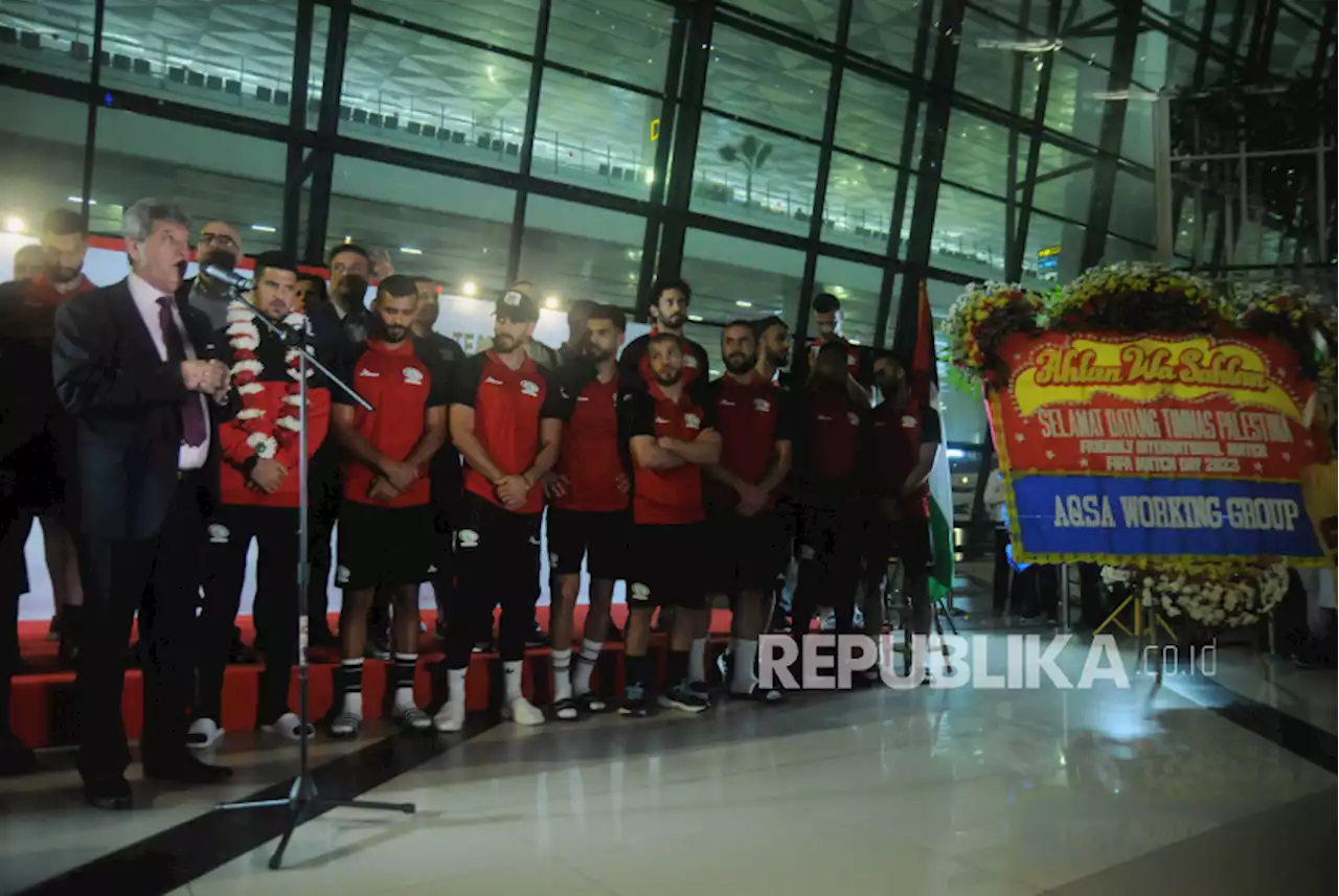 AP II: Kedatangan Timnas Palestina di Bandara Soekarno-Hatta Berjalan Lancar |Republika Online