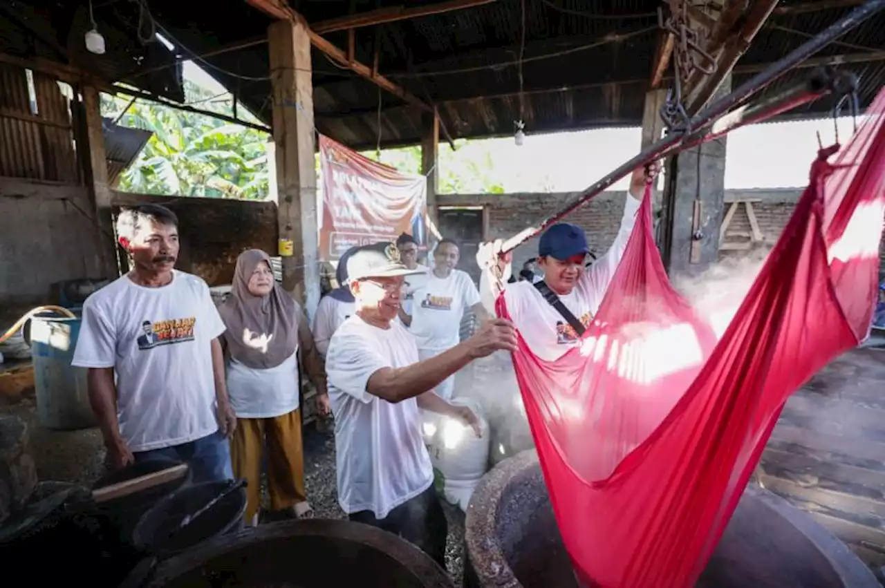 Bangkitkan UMKM di Ciamis, GSJ Rangkul Warga Pelatihan Pembuatan Tahu |Republika Online