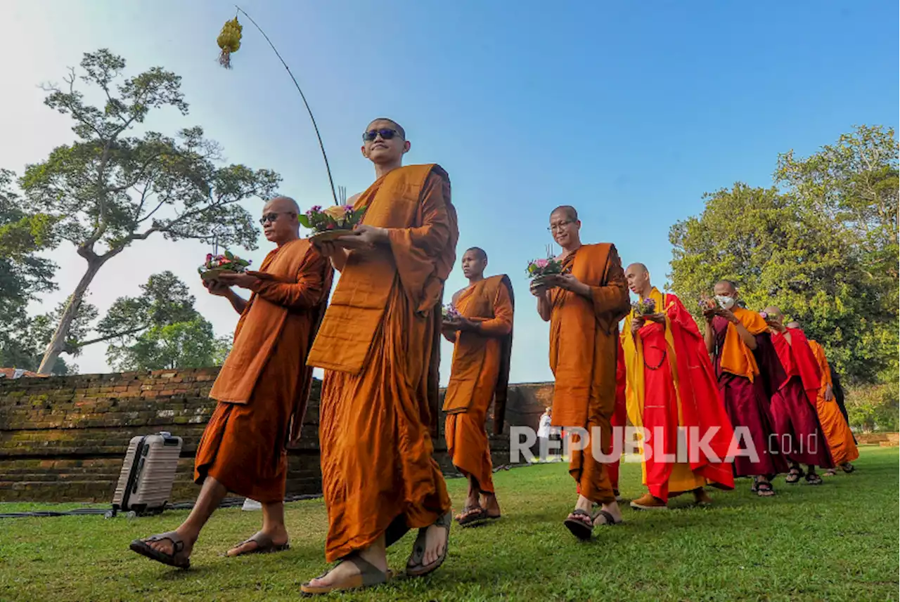 Perayaan Waisak di Candi Muaro Jambi |Republika Online