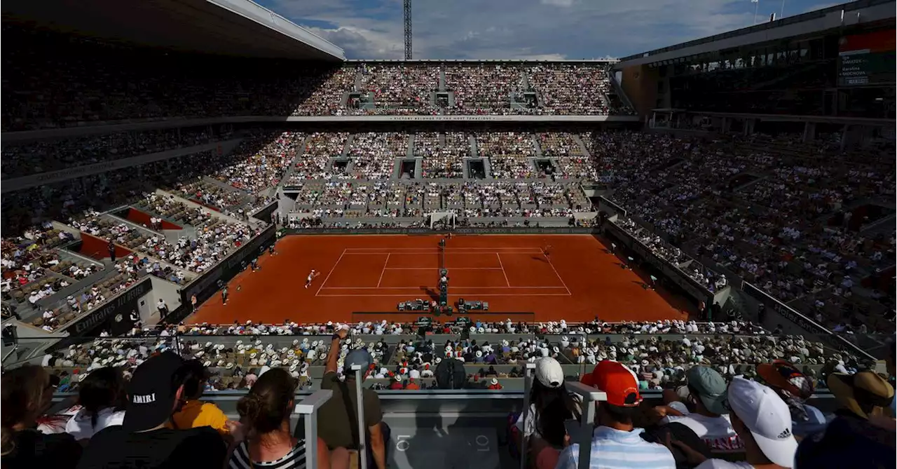 Please take your seats - French Open empty stands disappoint again