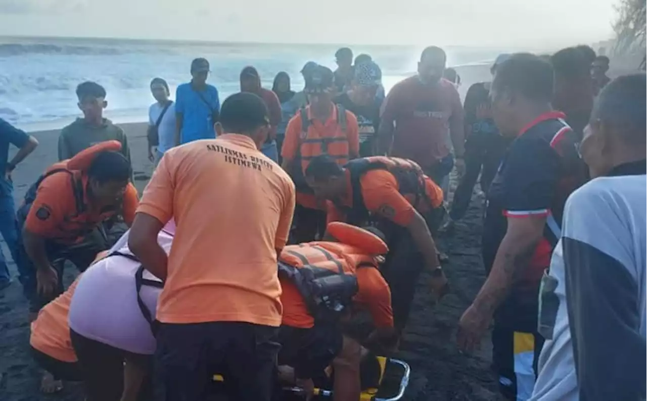 2 Wisatawan Asal Magelang Terseret Ombak saat Bermain Air di Pantai Baru Bantul