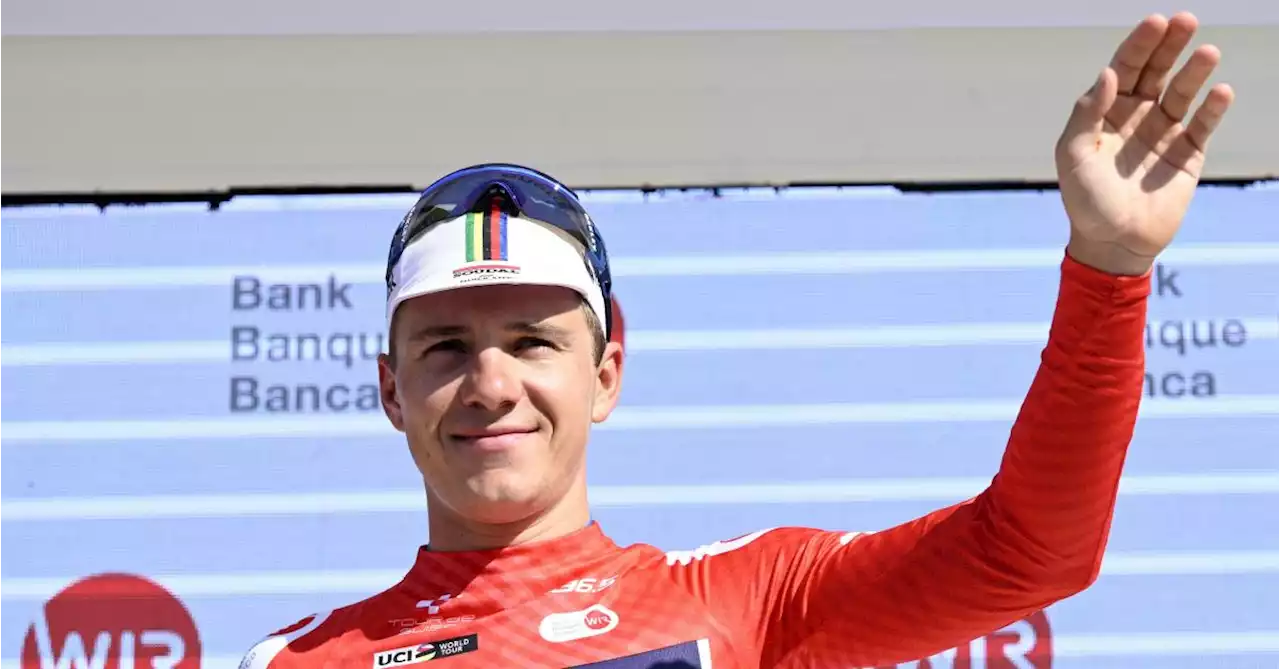 Pour son retour à la compétition après son abandon au Giro, Remco Evenepoel se classe 2e de la première étape du Tour de Suisse