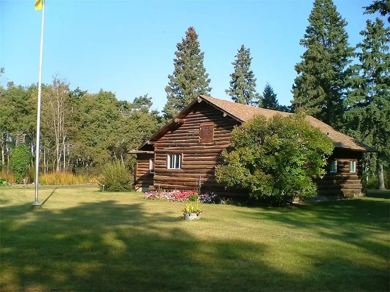 Honeywood Heritage Nursery: A beautiful Saskatchewan tourist destination