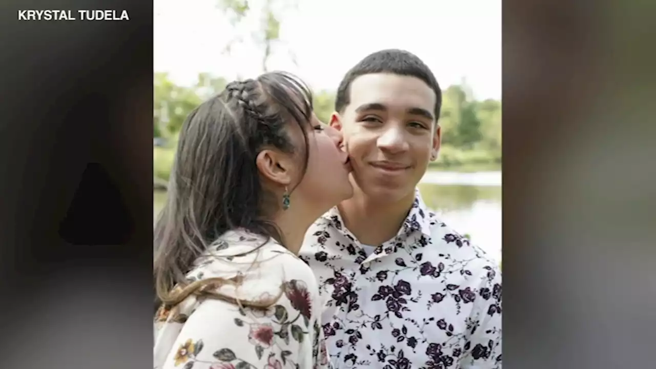 Mom breaks silence after recently-graduated high school sweethearts killed in Hoffman Estates crash