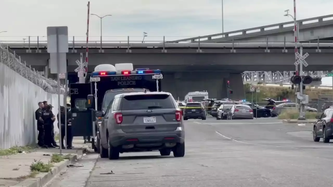 Oakland Coliseum BART shut down due to police standoff, agency says