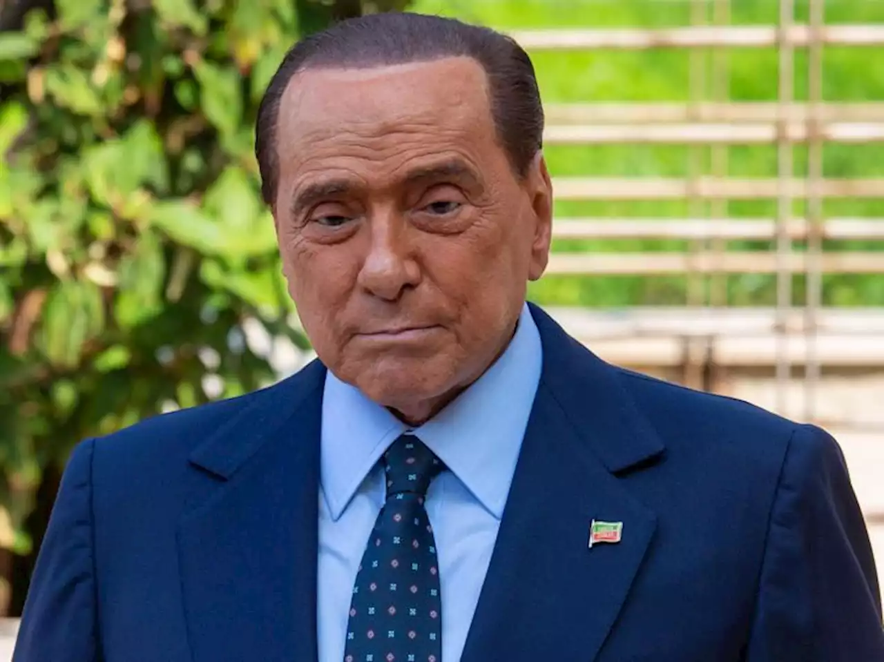 Berlusconi, per tanti resta 'Il Caimano': polemiche social su funerali di Stato