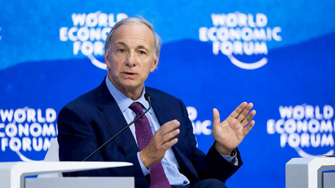 Ray Dalio: Milliardär sieht massive US-Schuldenkrise – Brechen die Märkte zusammen?